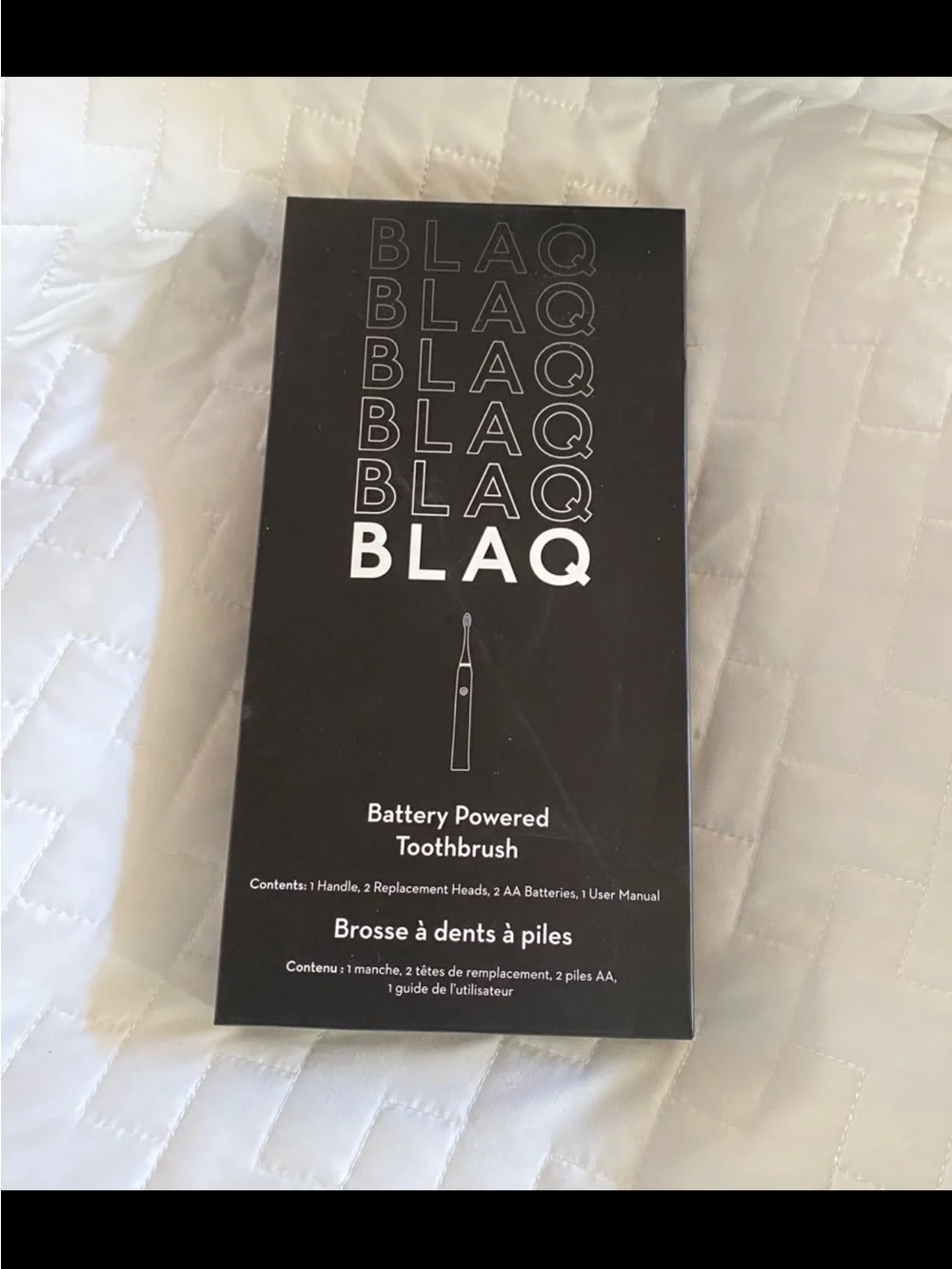 BLAQ Battery Powered Toothbrush Kit NEW Handle, 2 Heads, Batteries NEW $65